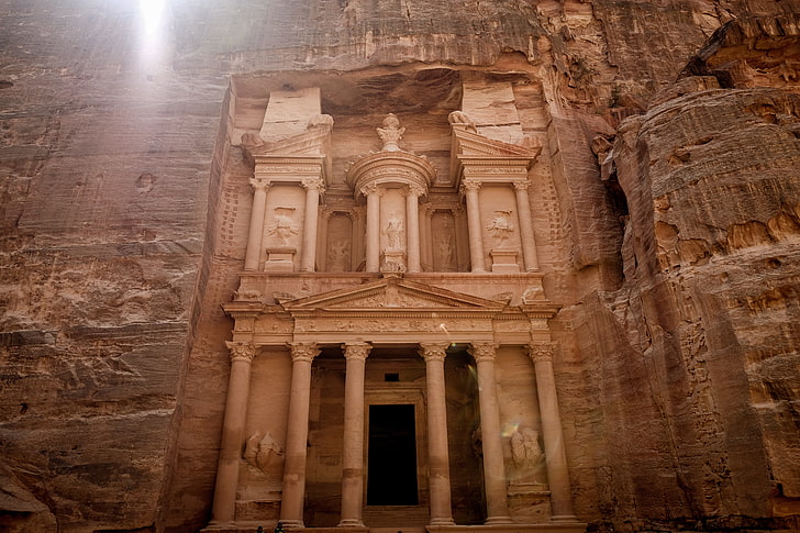 Transfer from Petra to Wadi Rum